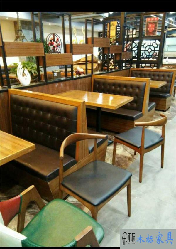 餐廳家具板式卡座沙發(fā)優(yōu)點和缺點有哪些？ 