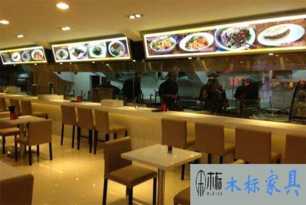 肯德基麥當(dāng)勞必勝客快餐店桌椅怎么擺放?擺多少座位合適？ 